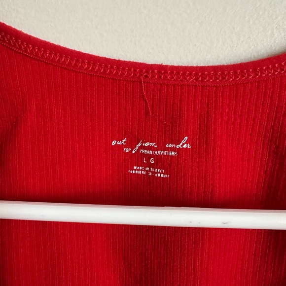 Urban Outfitters out from under Josie Ribbed Sleeveless Crop Top - Picture 3 of 3